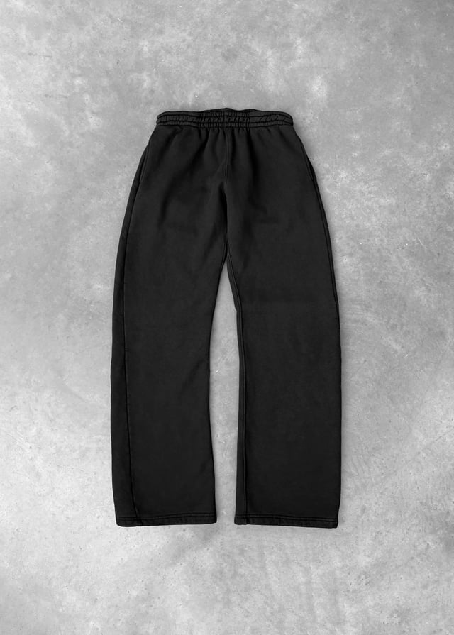 AKIMBO STRAIGHT-LEG SWEATPANTS - FADED BLACK