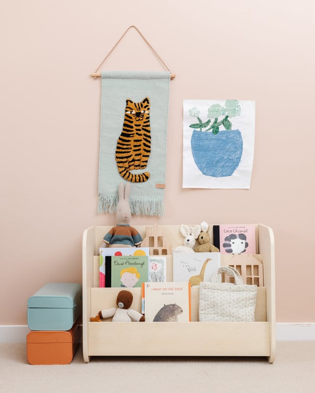 Montessori Bookshelf