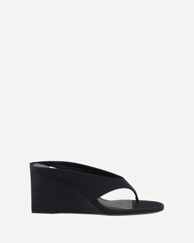 Flip-flop Sandals