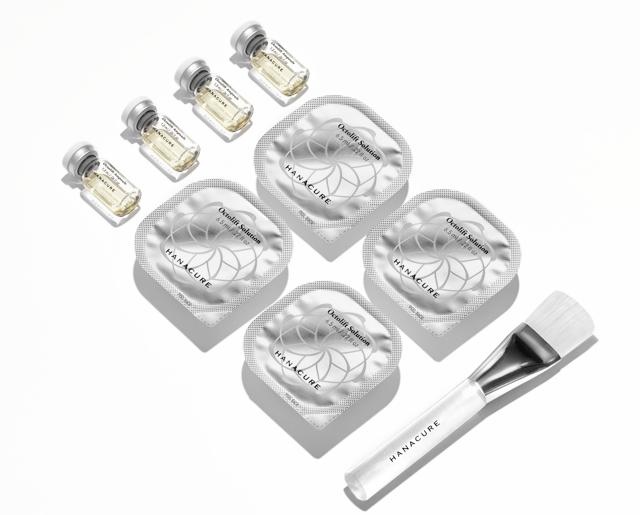 The All-In-One Facial® - Set (4 Facials + Brush)