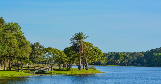 Car rentals in Largo