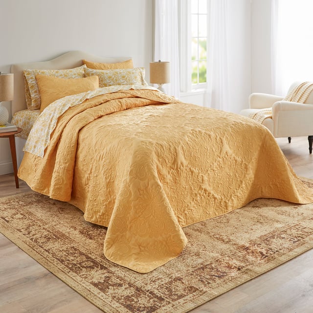 Comfort Cloud Bedspread