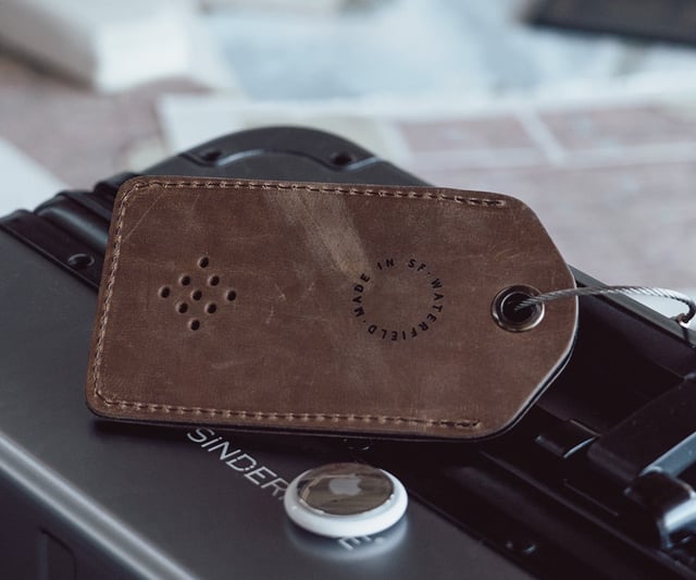 AirTag Leather Luggage Tag