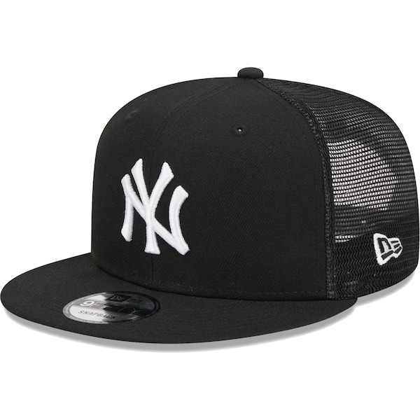 Men's New York Yankees New Era Black Trucker 9FIFTY Snapback Hat