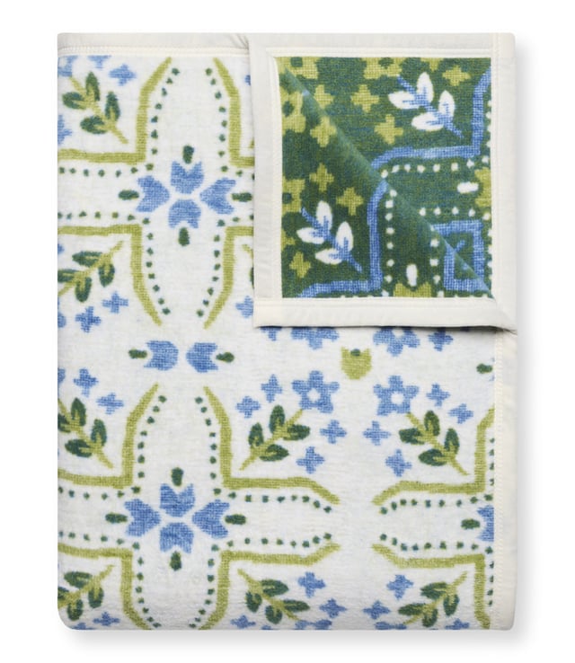 Farmhouse Flowers Blanket