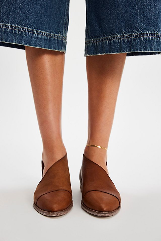 Royale Flat