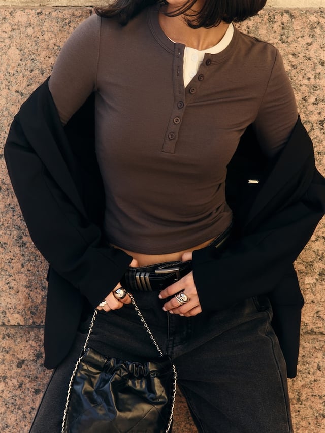 Jersey longsleeve with buttons on the collar