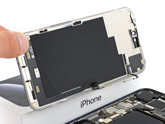 iPhone 15 Pro Max Screen