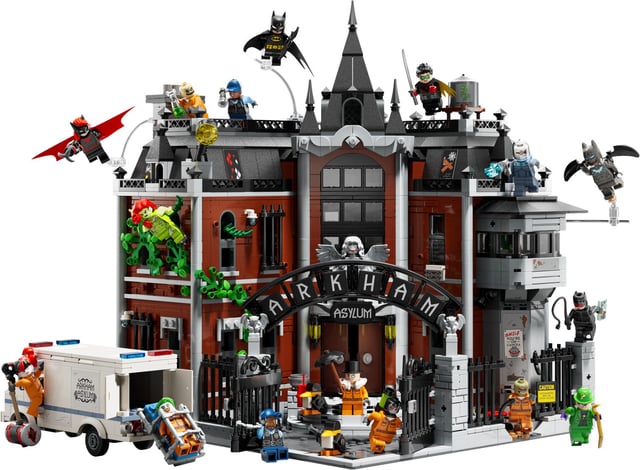 Arkham Asylum™ 76300 | Batman™ | Buy online at the Official LEGO® Shop US