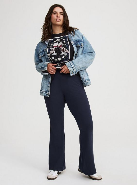 Full-Length Pocket Flare Legging