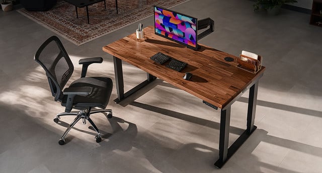 UPLIFT Standing Desk, 4-Leg