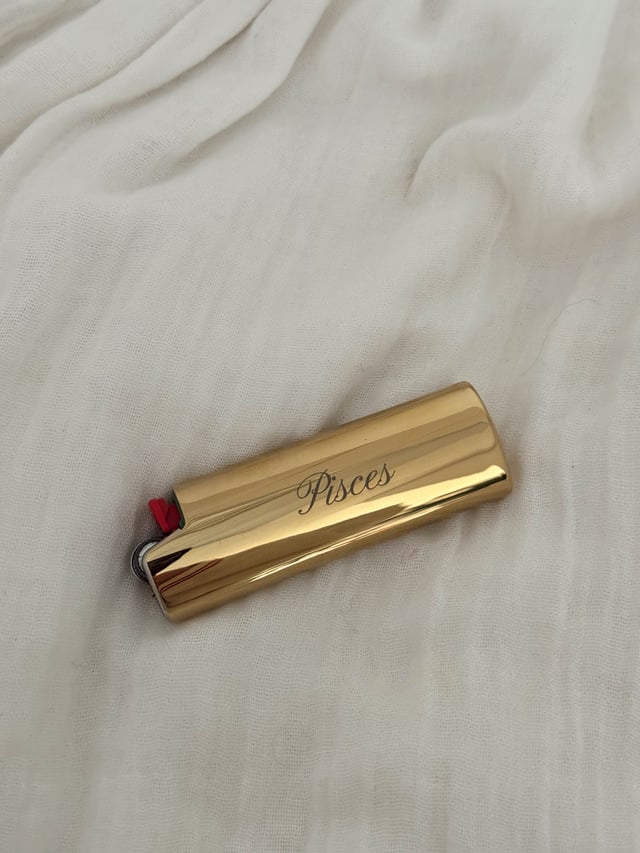 ENGRAVED LIGHTER COVER