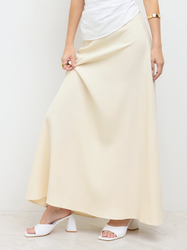 High Waist Solid Pleated Maxi Skirt