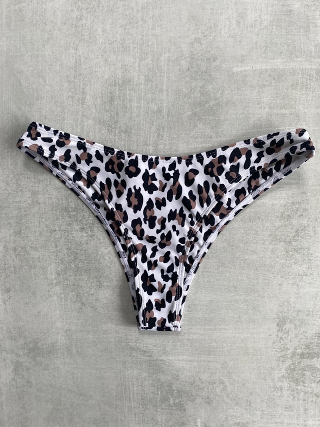 Piper Bottom - Snow Leopard