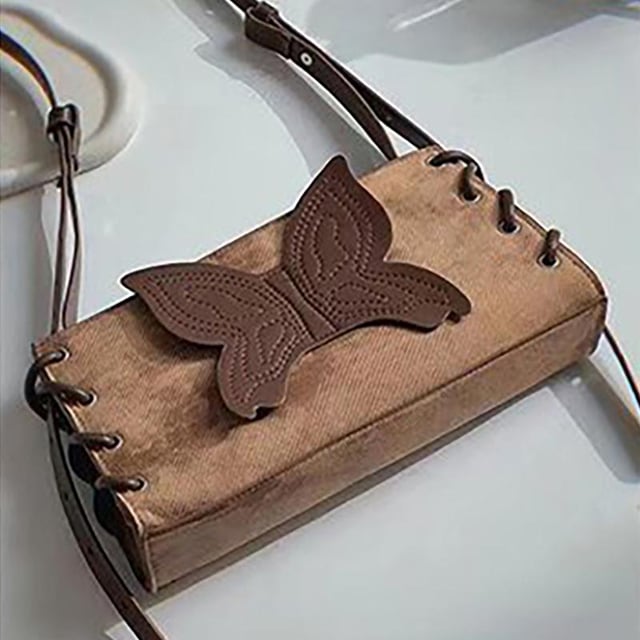2023 Novo design de nicho de alta qualidade Wasteland estilo doce e legal Hot Girl Butterfly Armpit Shoulder Bag Trendy