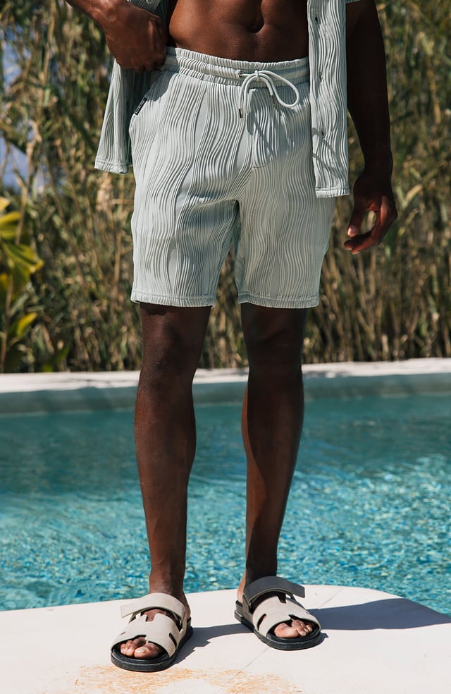 Wave Shorts in Sage