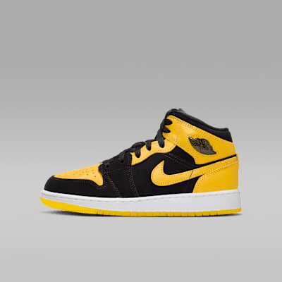 Air Jordan 1 Mid SE Big Kids' Shoes