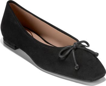 Slim Pointed Toe Bootie