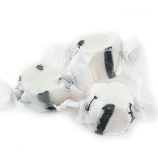 Black & White Salt Water Taffy - Black Licorice