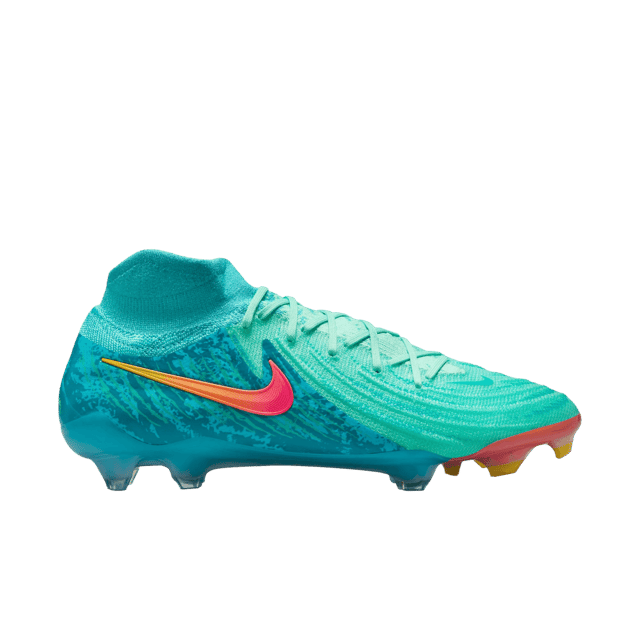 Nike Phantom Luna II Elite LV8 Firm Ground Cleats