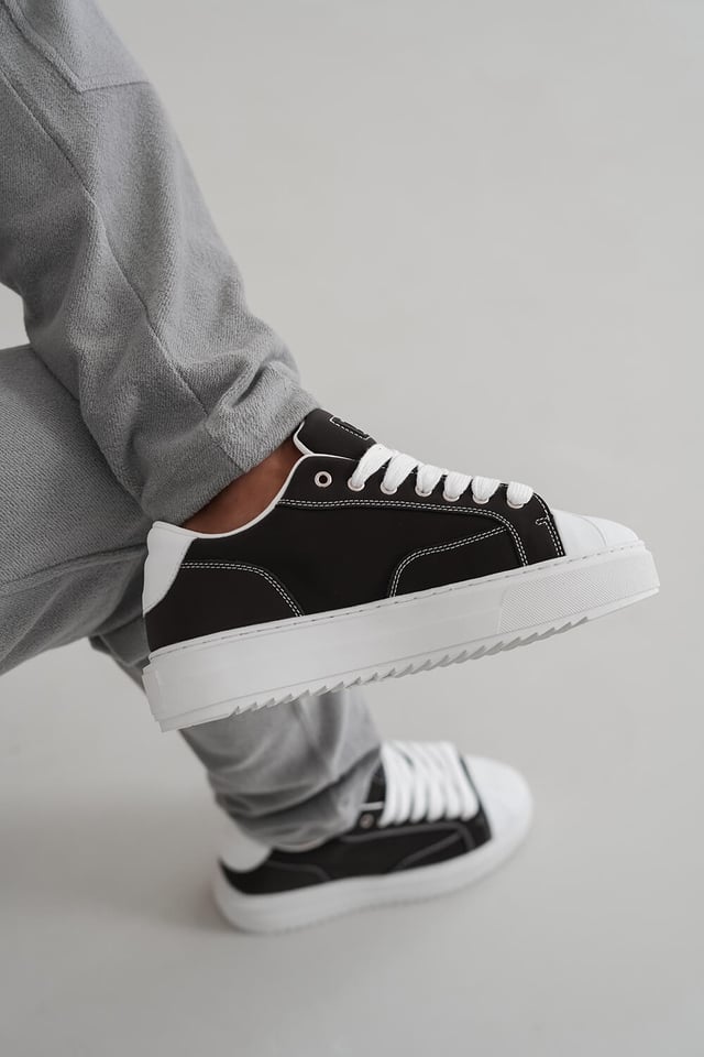 Onyx Trainers - Black/White