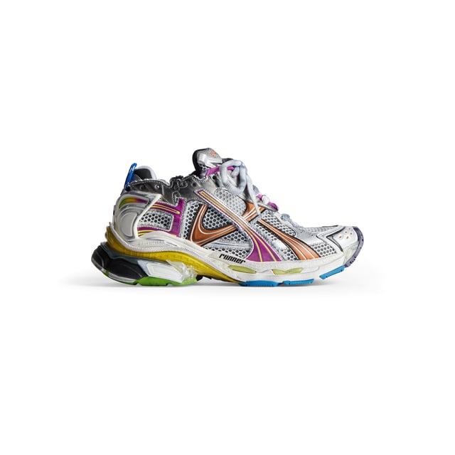 Men's Runner Sneaker in Grey