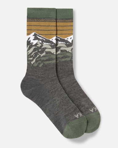Essential Mountain Crew Socks