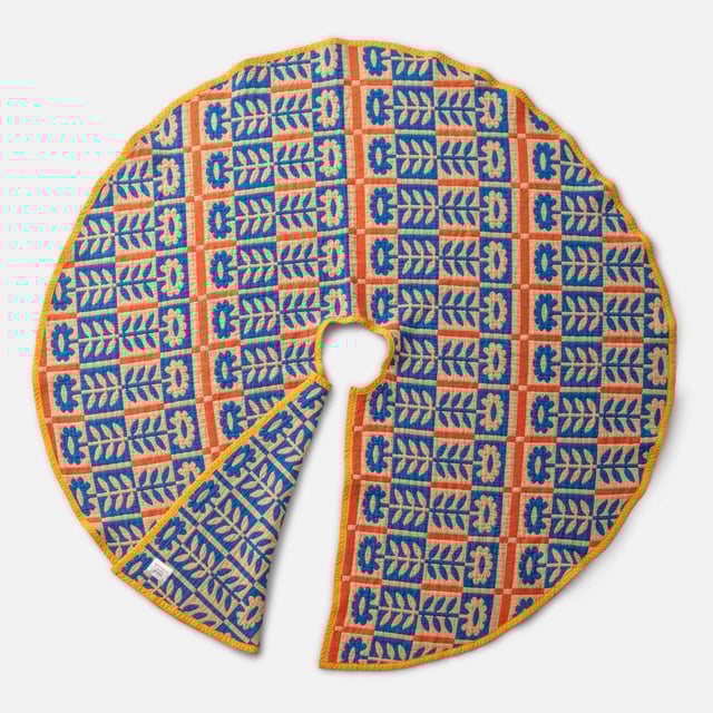 Stillwater Floral Tree Skirt