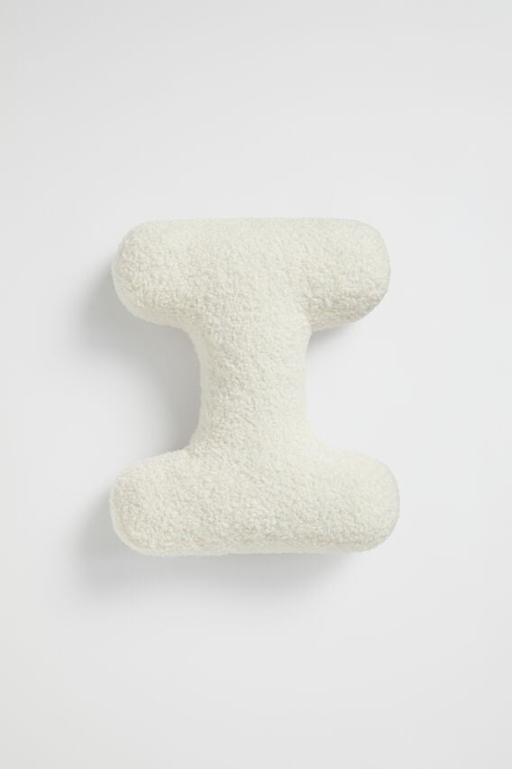 Teddy Initial Cushion Creme