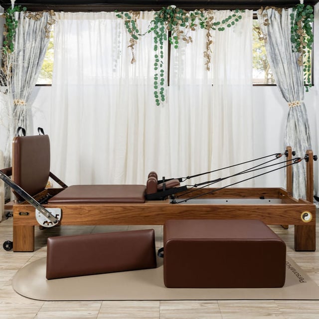 Nano La Force Plus - Premium Walnut Studio Reformer