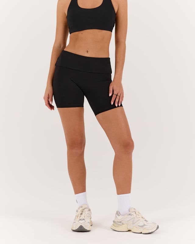 LUXE ALEXA BIKER SHORTS - BLACK