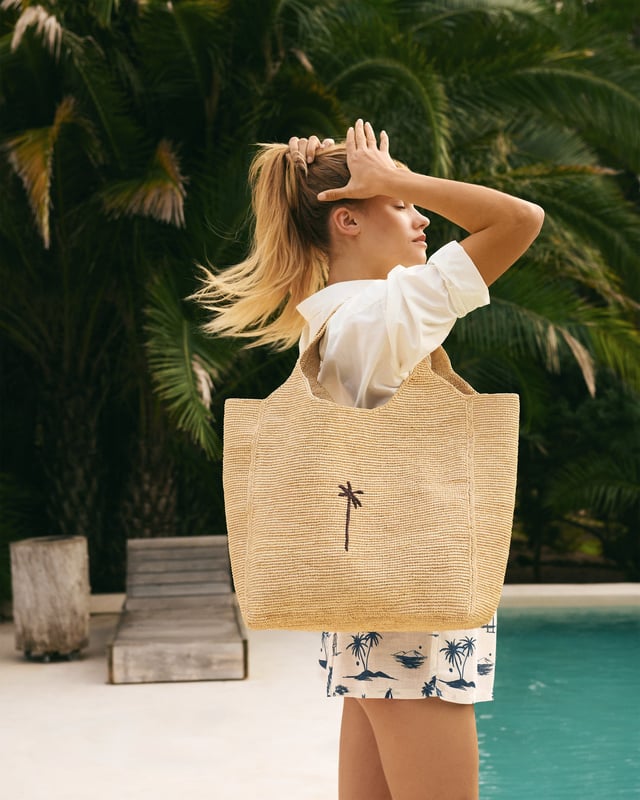 Raffia Maxi Tote - V88DN - Natural With Chocolate Palm