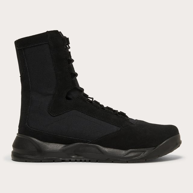Official Oakley Standard Issue Oakley Light Assault III Boot - Blackout - FOF100511-02E | Oakley® | Official Oakley Standard Issue