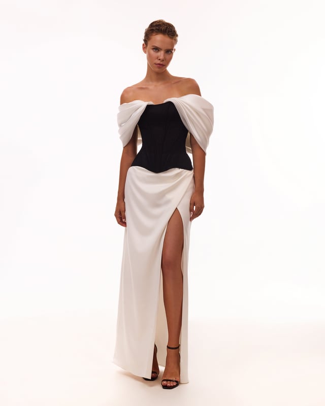 Refined fitted white maxi skirt with a slit, Midnight Walk