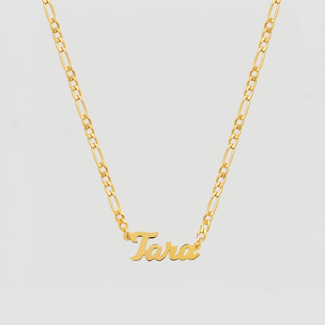 THE NAMEPLATE NECKLACE (FIGARO CHAIN)