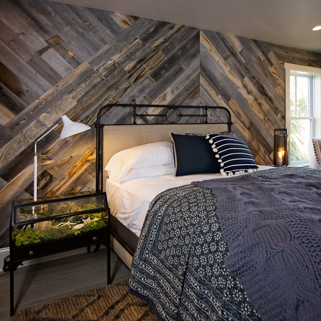 Reclaimed Weathered Wood Peel & Stick Wood Planks