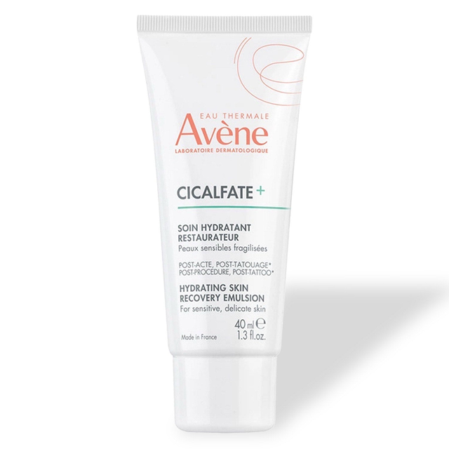 Cicalfate+ Hydrating Skin Recovery Emulsion