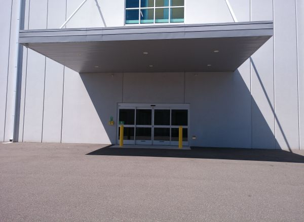 StorageMart - Barclay Ave