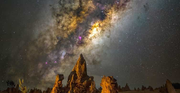 From Perth: Pinnacles Sunset and Stargazing Tour with Dinner