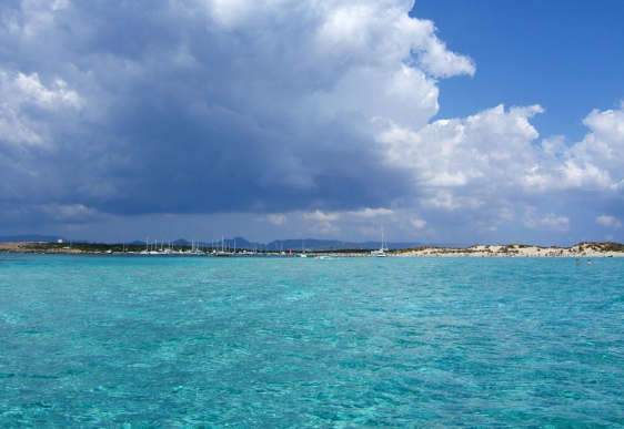 Ferry entre Ibiza y Formentera Rutas y horarios