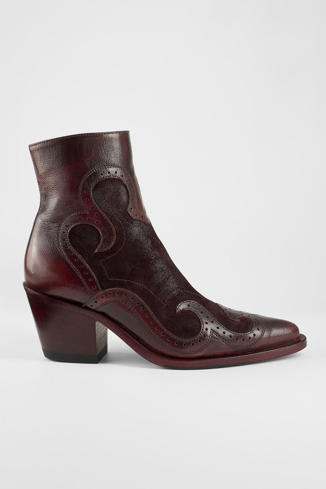 AUSTIN garnet-red suede texan boots.