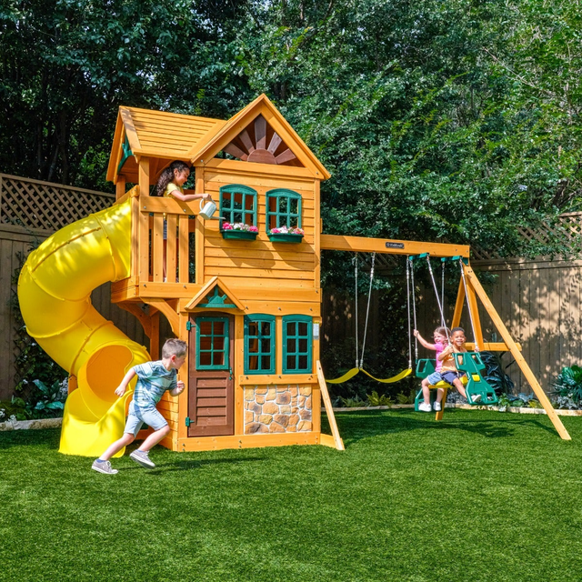 Boulder Station Swing Set / Playset