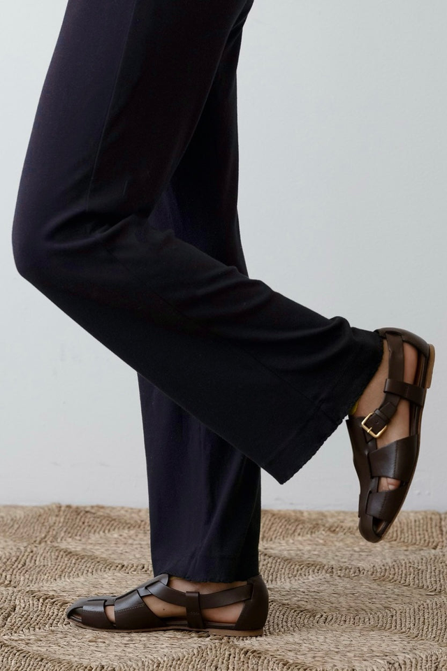 The Baby Rib Scallop Pant