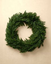 30" Classic Cedar Pre-Lit Faux Wreath