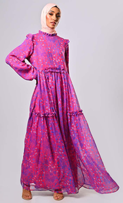 Modern Elegance: The Feminine Flair of the Frill-Detailed Abaya