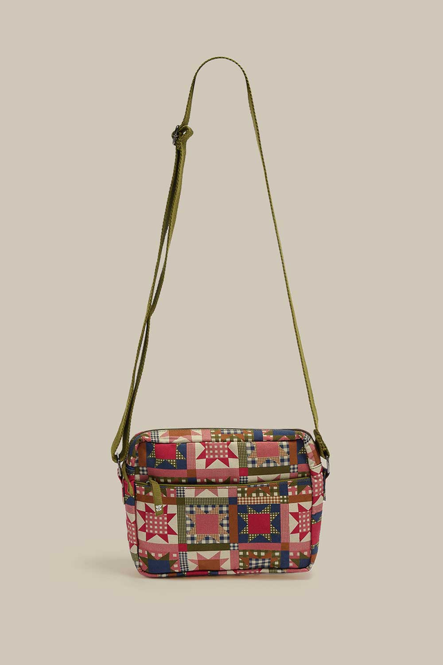Dara - Cotton Crossbody Bag in Follow Trails Patchwork Print