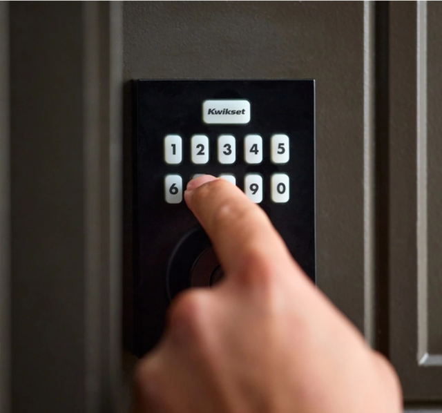 Smart Door Locks & Electric Door Lock | Vivint®️