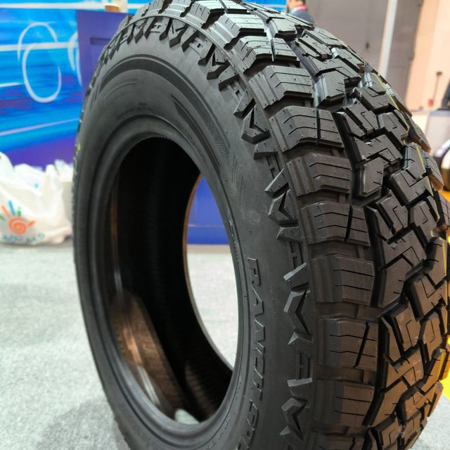 Wholesale Cheap Chinese Tires Auto Car Tires Brand New Tyres Light Truck Tire 700r15 Lt Tire SUV Tyres All Season Mud Tyre 33 X12.50r17 265/65/17