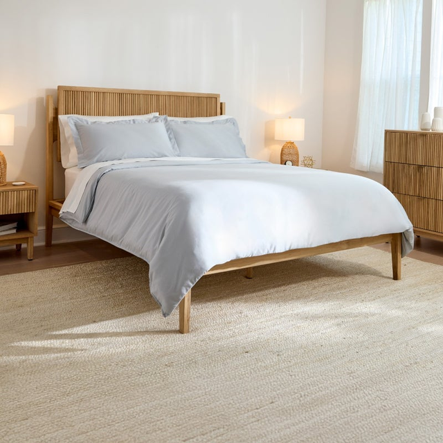 Adelano FSC® Certified White Oak Bed