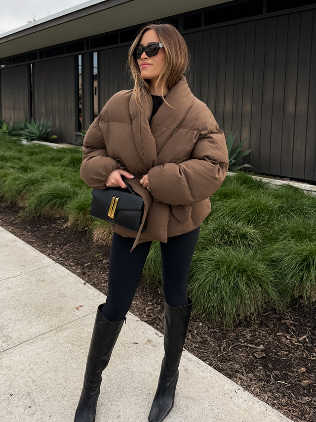 Tahoe Puffer Jacket in Brown